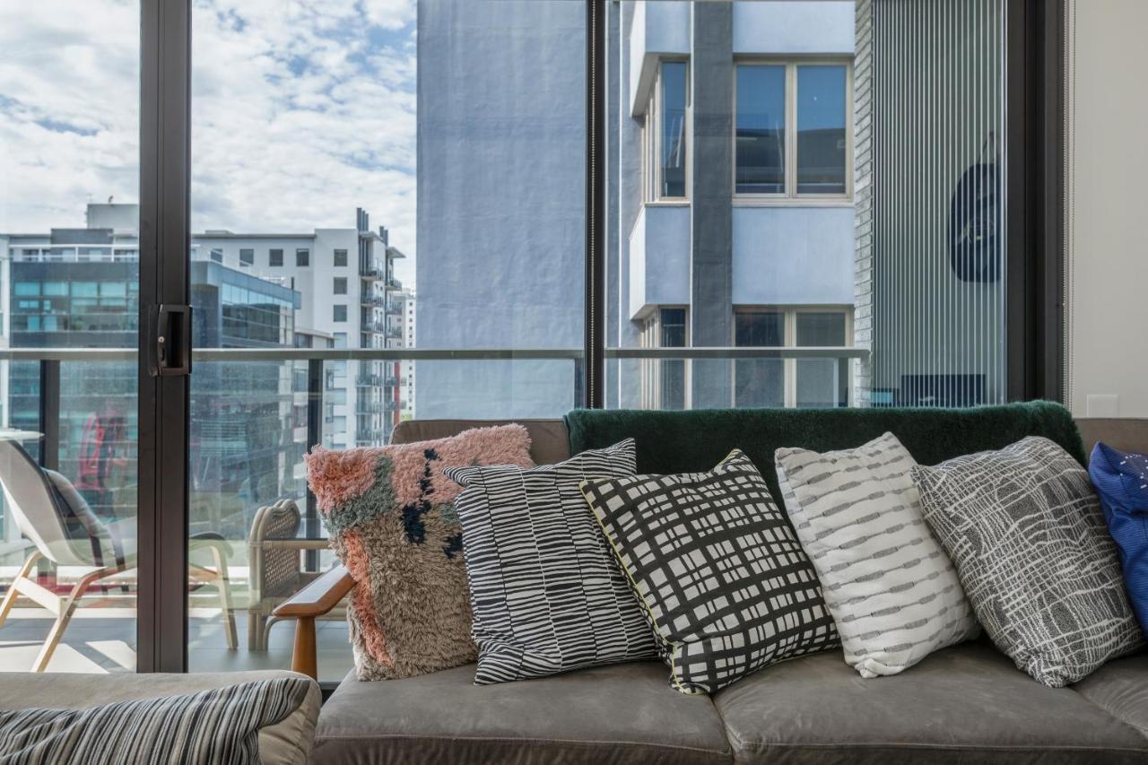 Light, Airy, Spacious Queens Road Apartment Melbourne Eksteriør bilde