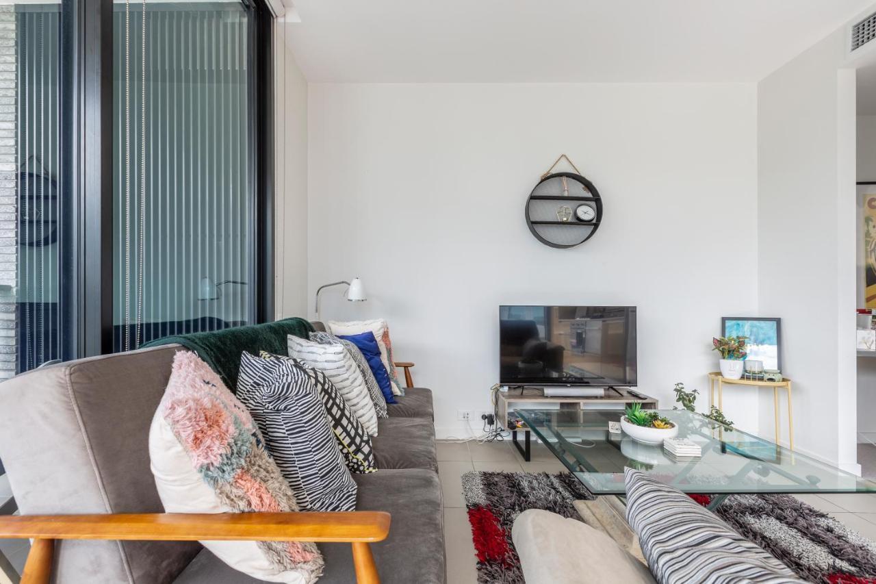 Light, Airy, Spacious Queens Road Apartment Melbourne Eksteriør bilde