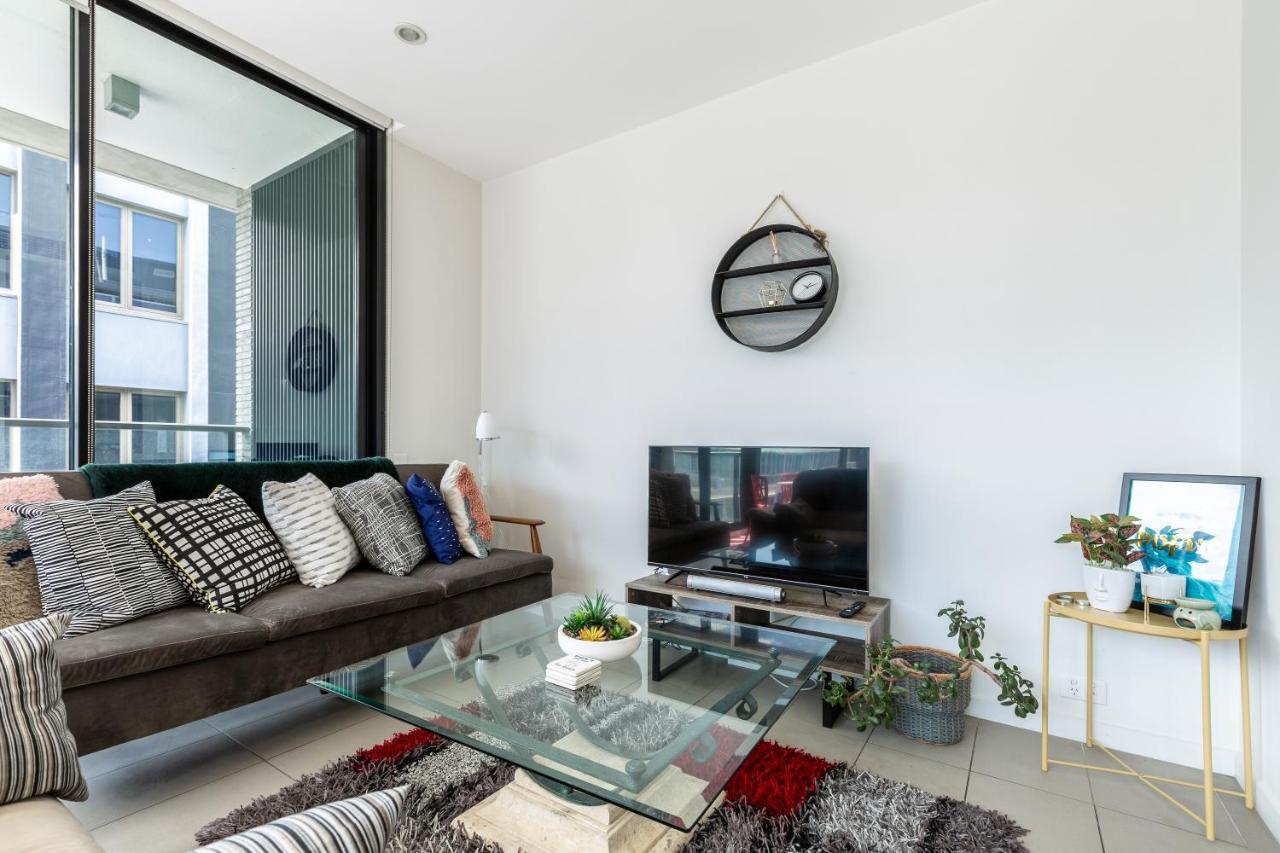 Light, Airy, Spacious Queens Road Apartment Melbourne Eksteriør bilde