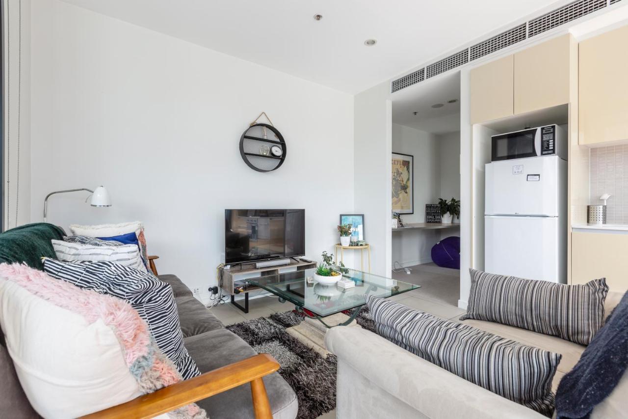 Light, Airy, Spacious Queens Road Apartment Melbourne Eksteriør bilde